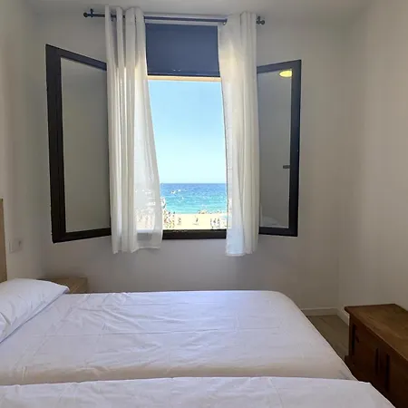 公寓 Beachfront Victoria In Tossa 2